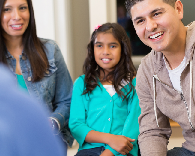 pillars-welcoming-newcomer-families-B4814_650x520-2